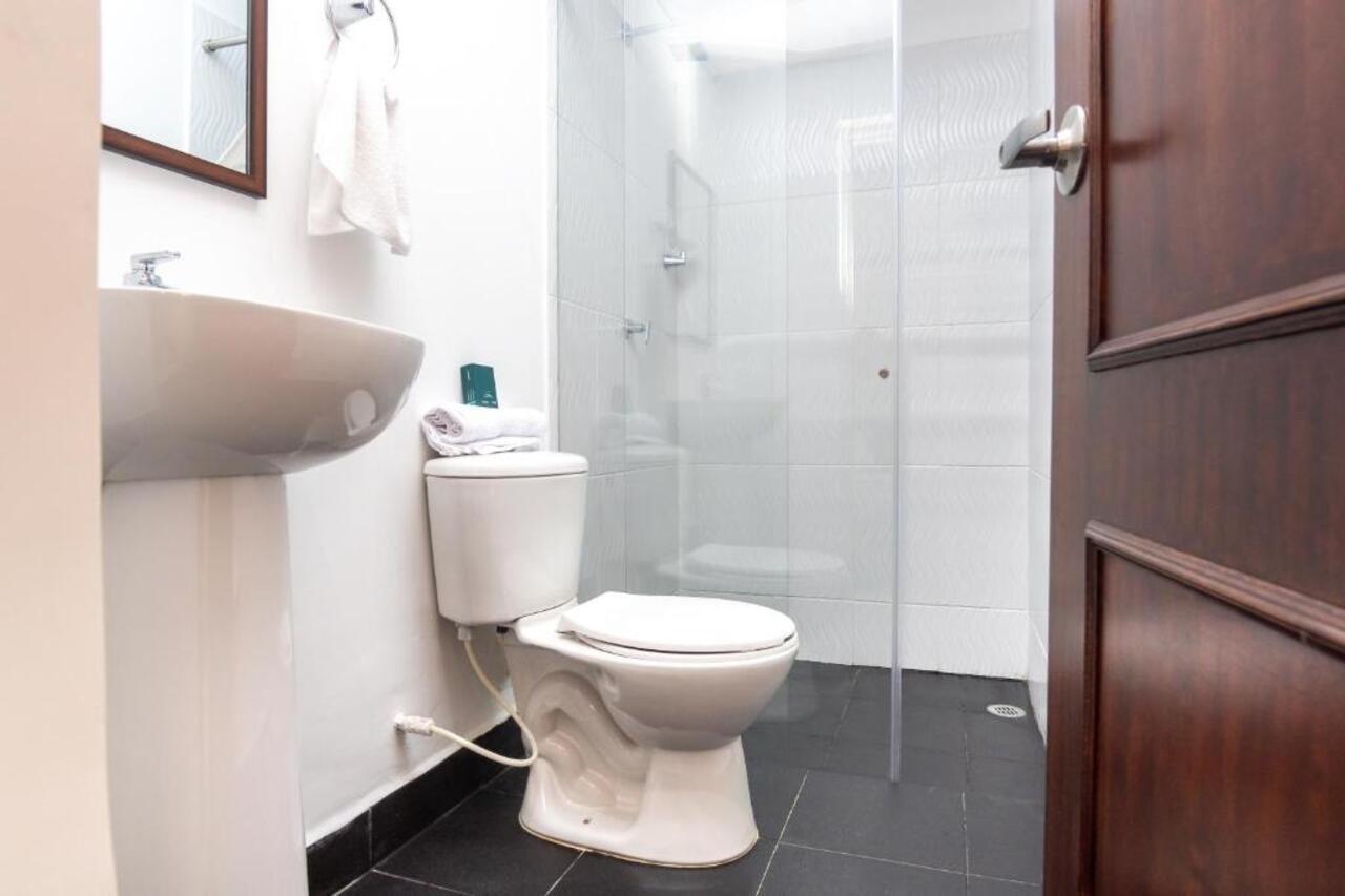 Hotel Neiva Urdaneta Εξωτερικό φωτογραφία